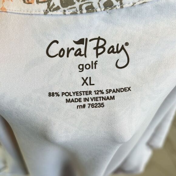 Coral Bay Women’s Golf Pineapple Print Top with cute Diamond Zipper. Size XL - Picture 7 of 9